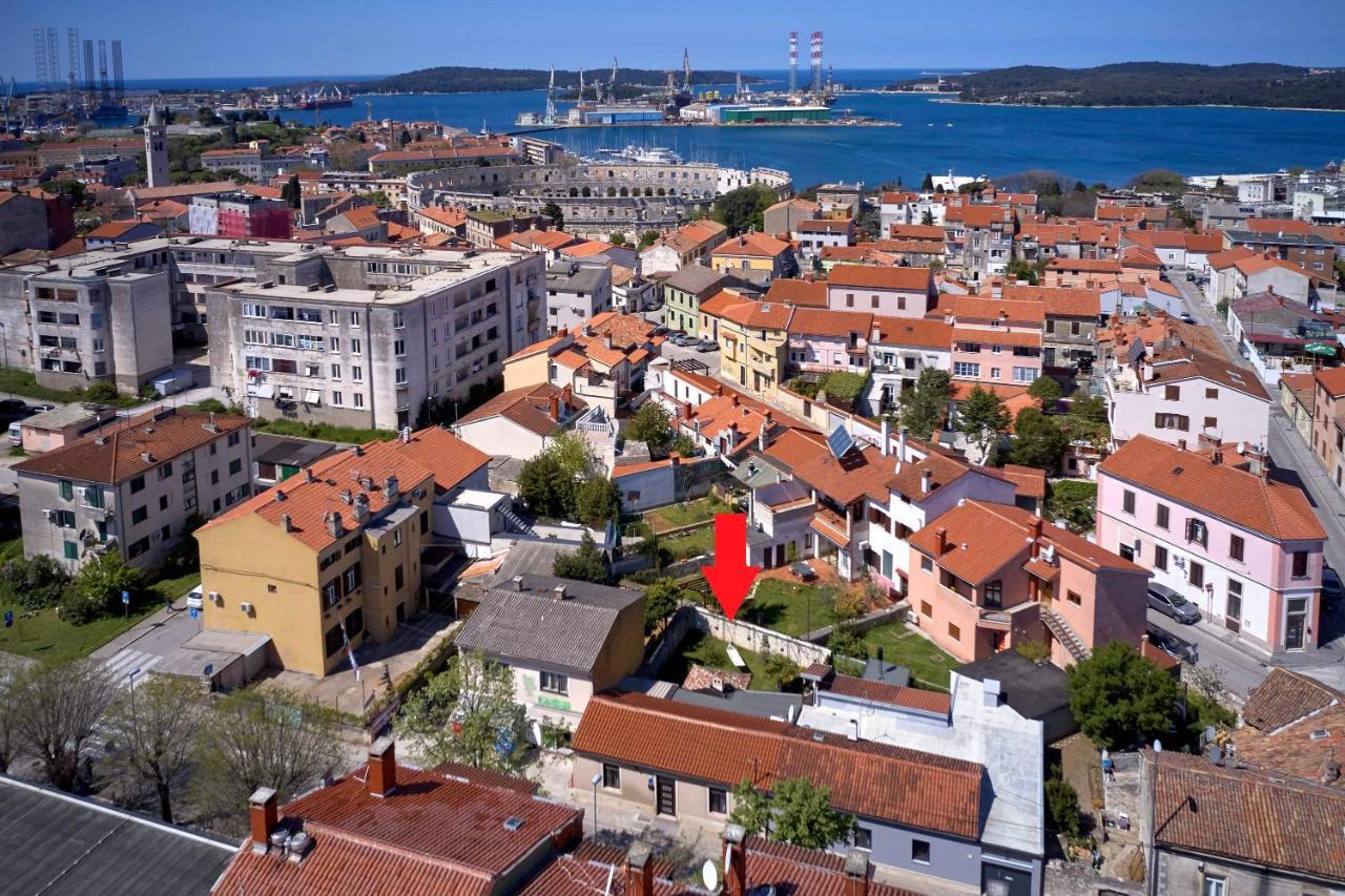 Holiday House Arena Πούλα Εξωτερικό φωτογραφία