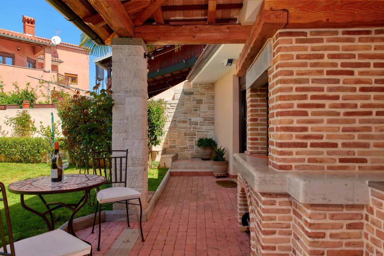 Holiday House Arena Πούλα Εξωτερικό φωτογραφία