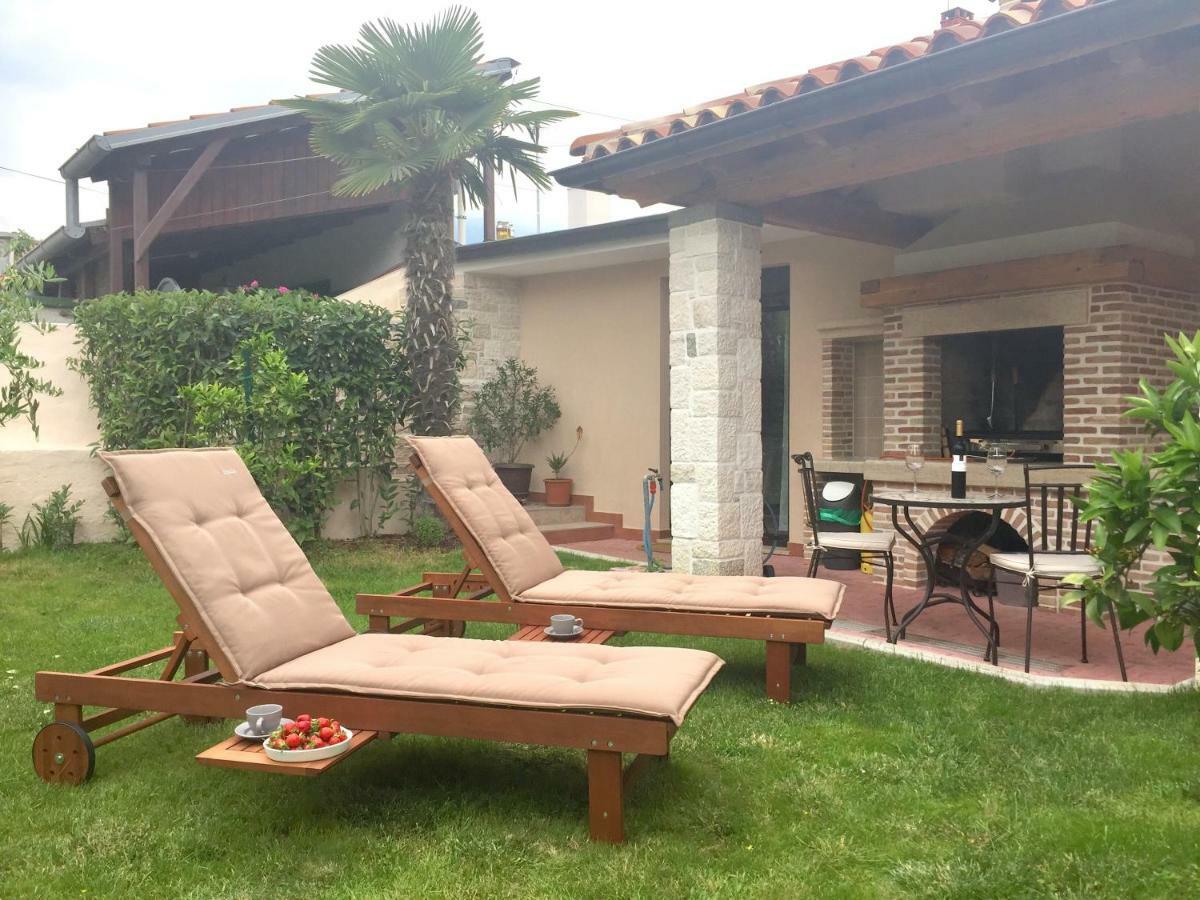 Holiday House Arena Πούλα Εξωτερικό φωτογραφία